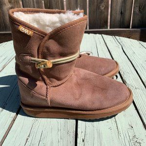 LIQUIDATION SALE! Emu women’s Suede Snow Boots Size 7